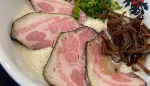 名古屋市港区の俺の豚骨港店、あっさりとした泡立ち豚骨ラーメンのお店